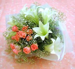  Ankara bat�kent �i�ek yolla  lilyum ve 7 adet g�l buket