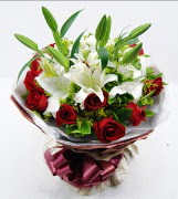 11 adet k�rm�z� g�l 1 dal kazablanka buket  Ankara demetevler ucuz �i�ek g�nder 